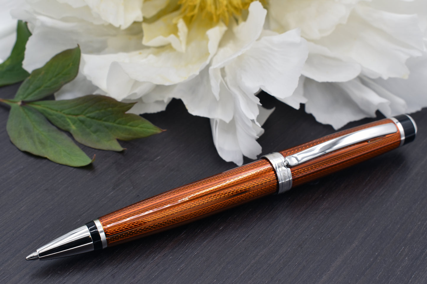 Incognito Sunstone B Ballpoint pen with a peony flower