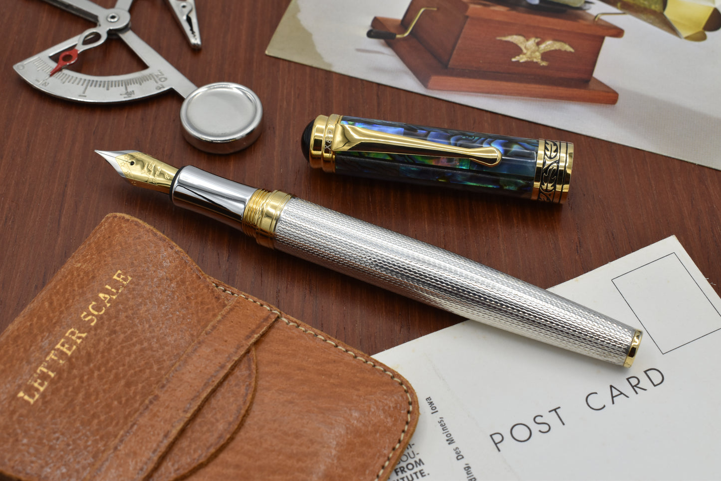 Maestro 925 Sea Shell F Fountain pen with vintage letter scale and post cards