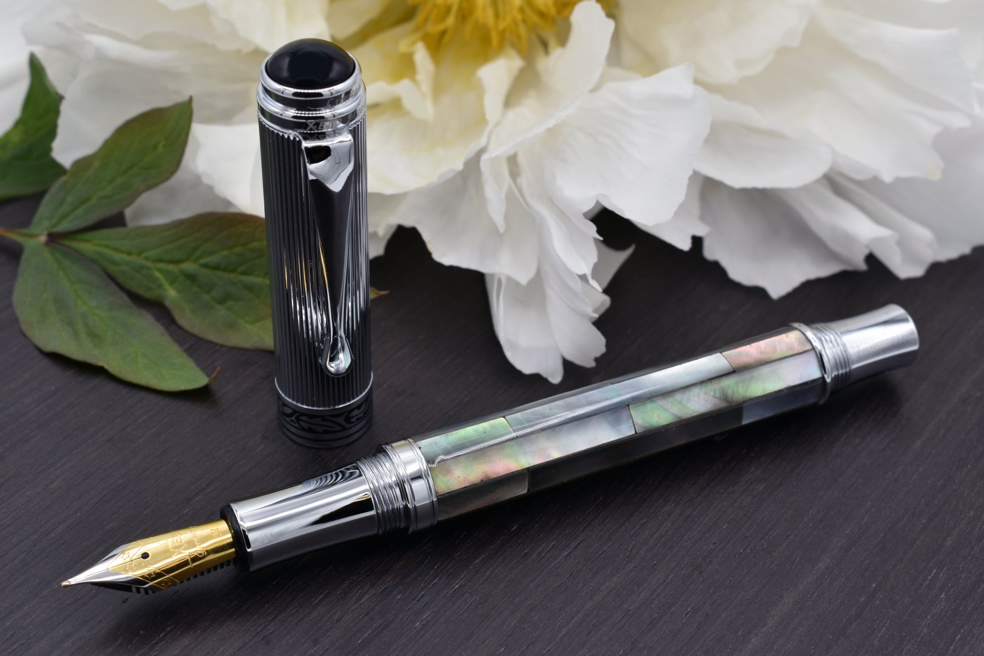 Maestro Black MOP Chrome FM Fountain pen with a peony flower
