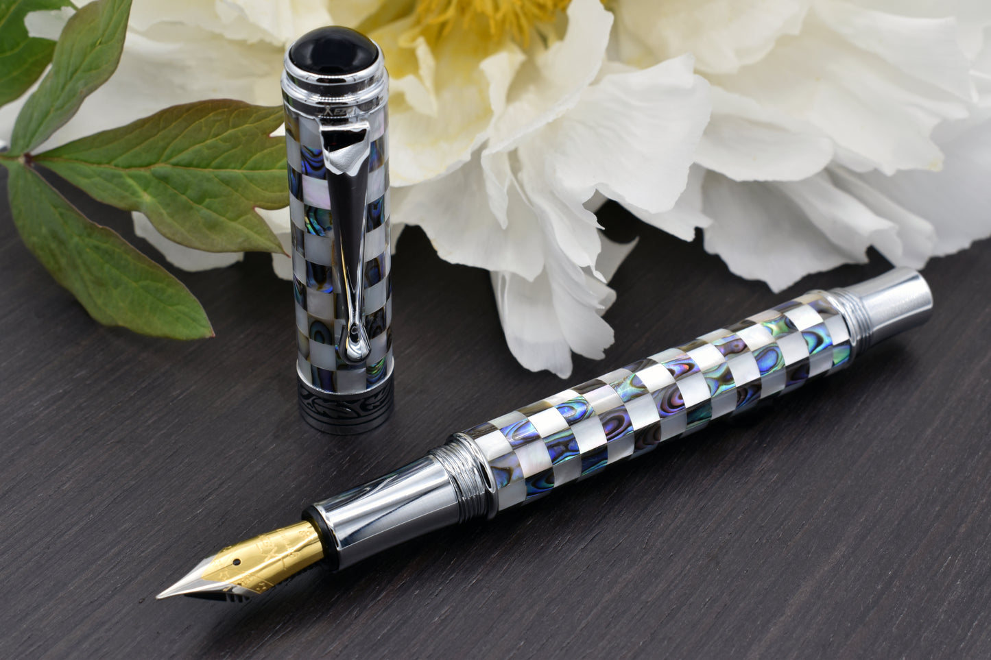 Maestro Jubilee Classic Of The Ocean EF Fountain pen with a peony flower