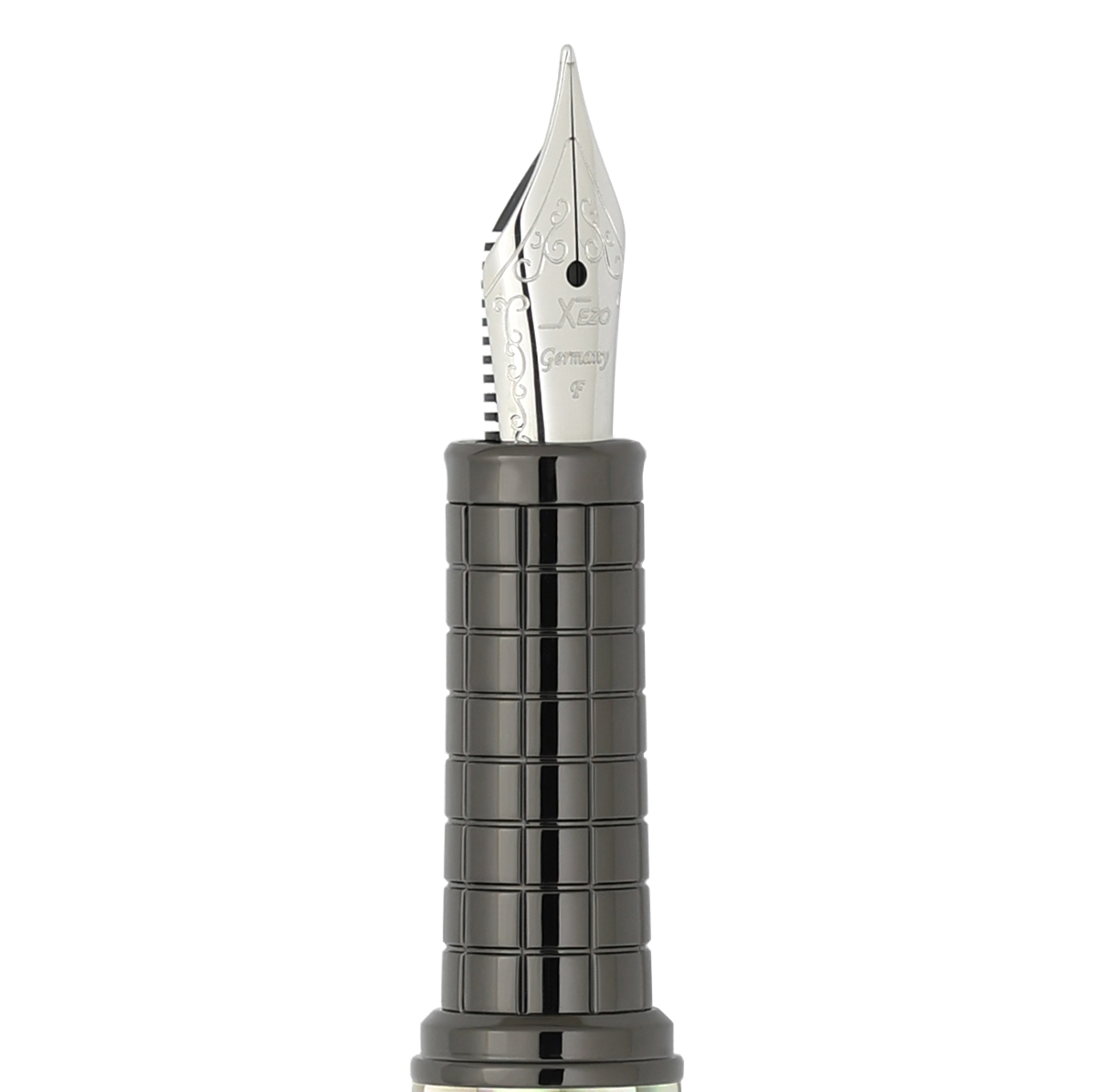 Close-up of Speedmaster Fine fountain pen nib with gunmetal grip