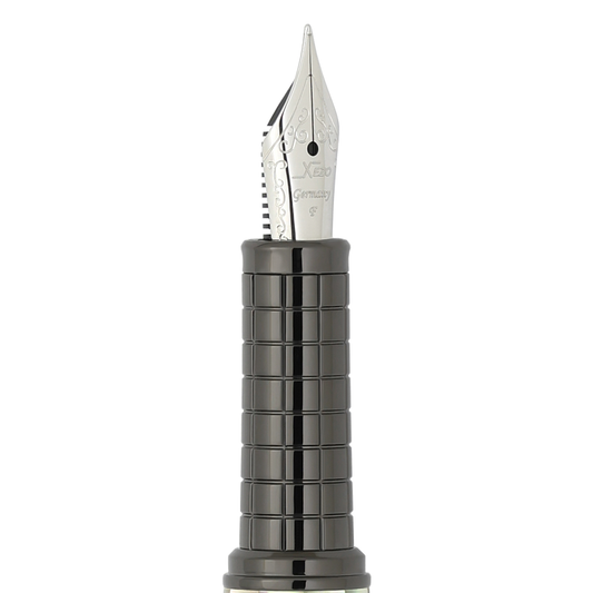 Close-up of Speedmaster Fine fountain pen nib with gunmetal grip