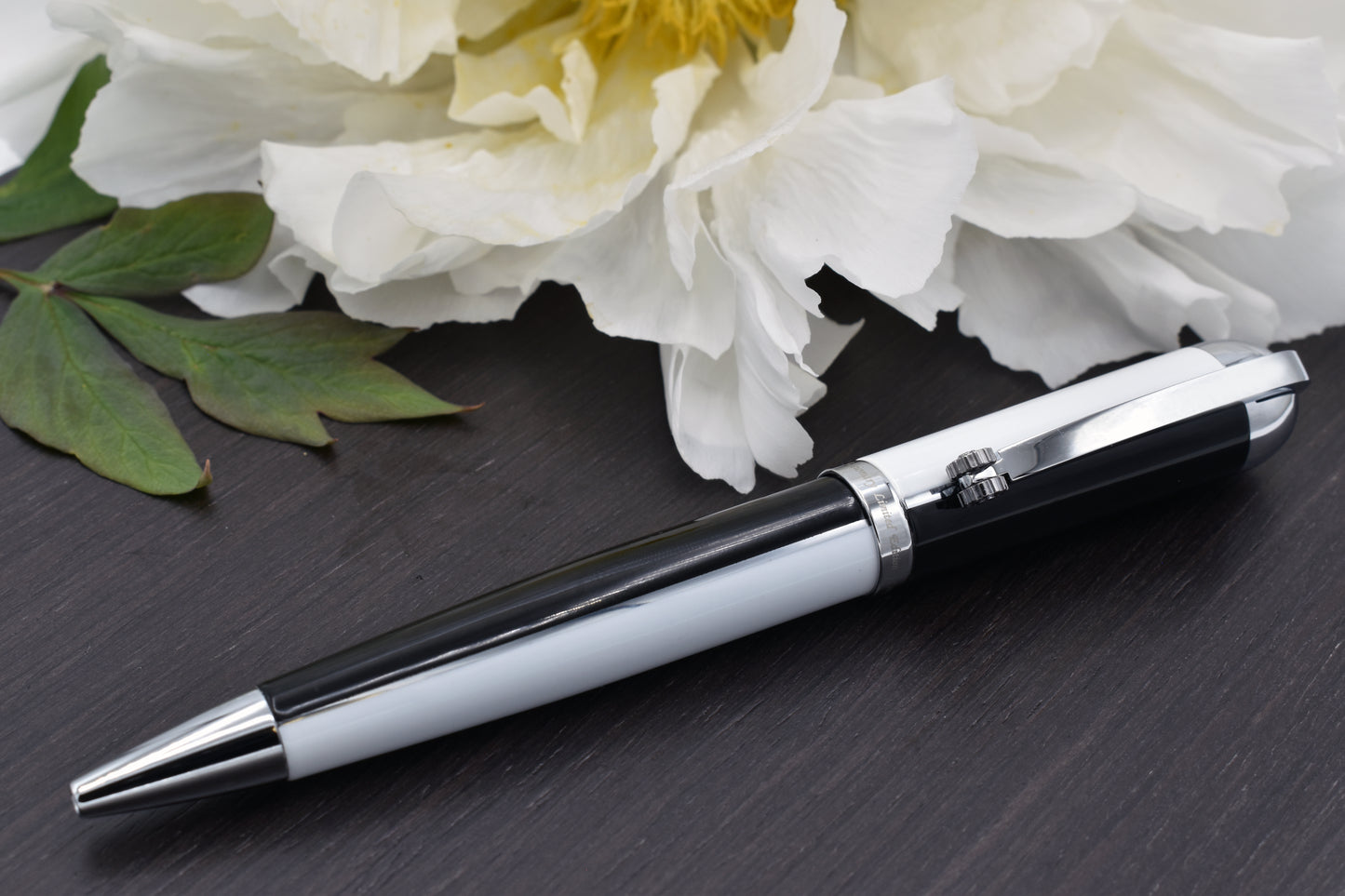 Visionary Black/White B Ballpoint pen with a peony flower