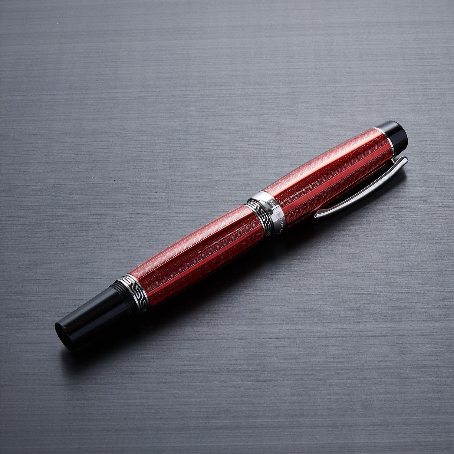 Xezo - Side view of a capped Maestro LeGrand Rhodochrosite F fountain pen