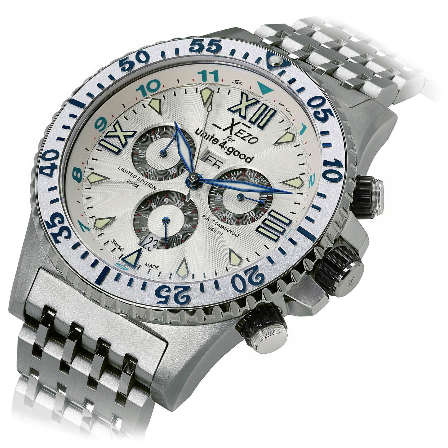 Xezo - Angled view of the front of the Air Commando D45-S watch