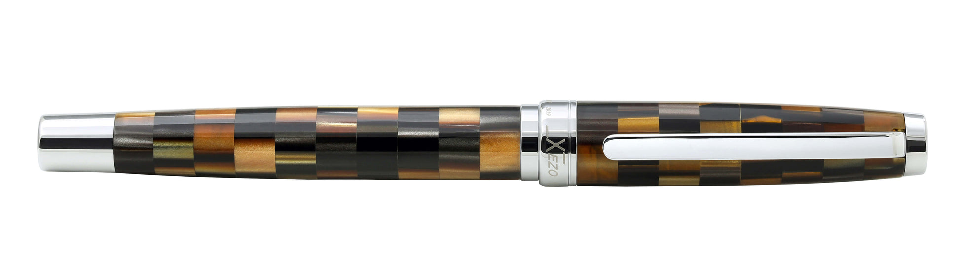 Xezo - Front view of a capped Urbanite Brown FM fountain pen