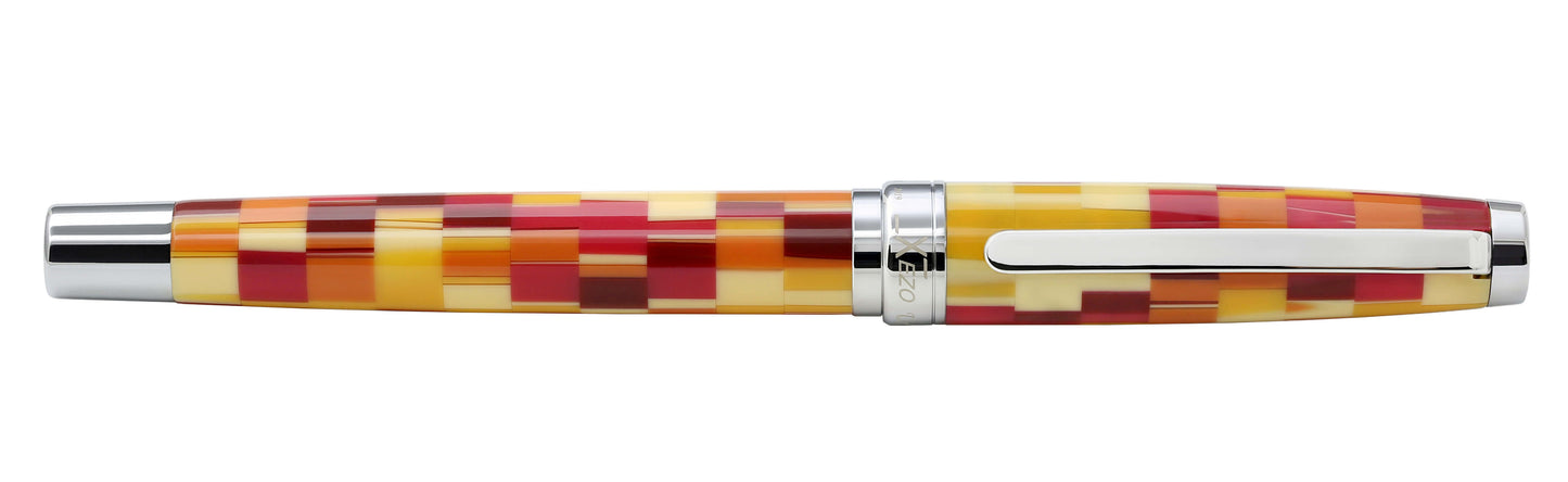 Xezo - Front view of a capped Urbanite Red FM fountain pen