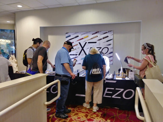 Xezo at the 2021 DC Pen Supershow