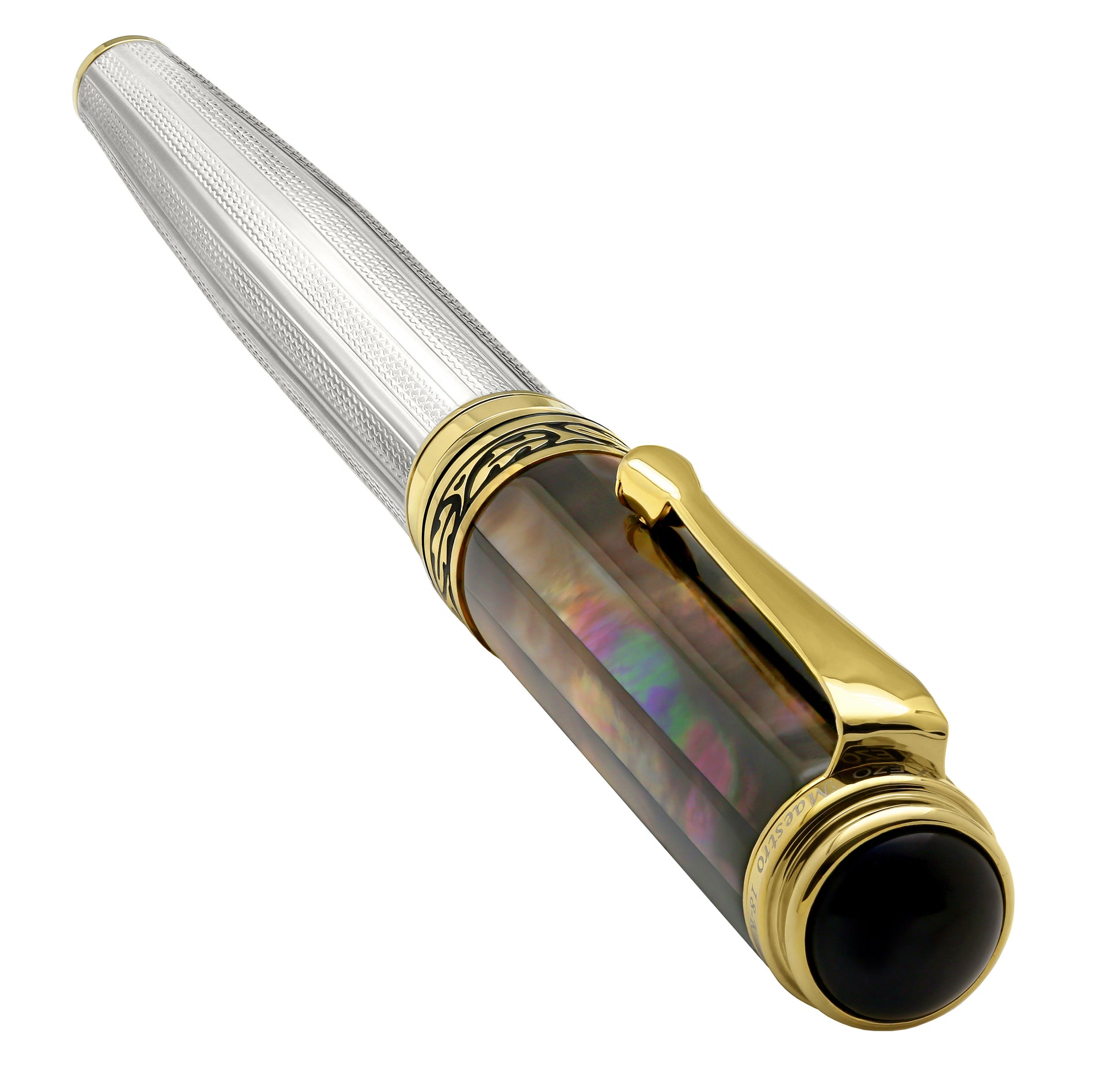 Xezo - Angled 3D view of the cap of the Xezo Maestro BL MOP FG Fountain pen