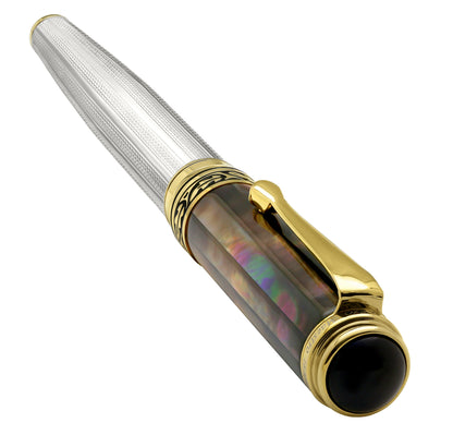 Xezo - Angled 3D view of the cap of the Xezo Maestro BL MOP FG Fountain pen