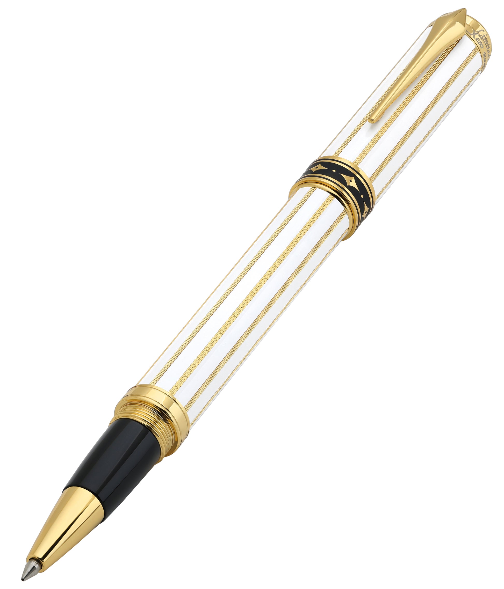Xezo Maestro® Streamliner Amethyst R shown diagonally on a solid white background.
