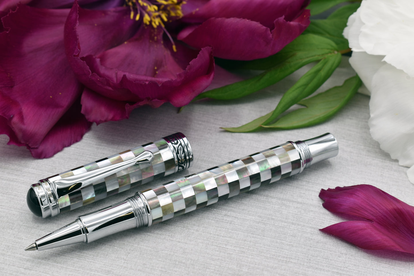 Maestro Jubilee Classic Of The Ocean R Ballpoint pen with a peony flower