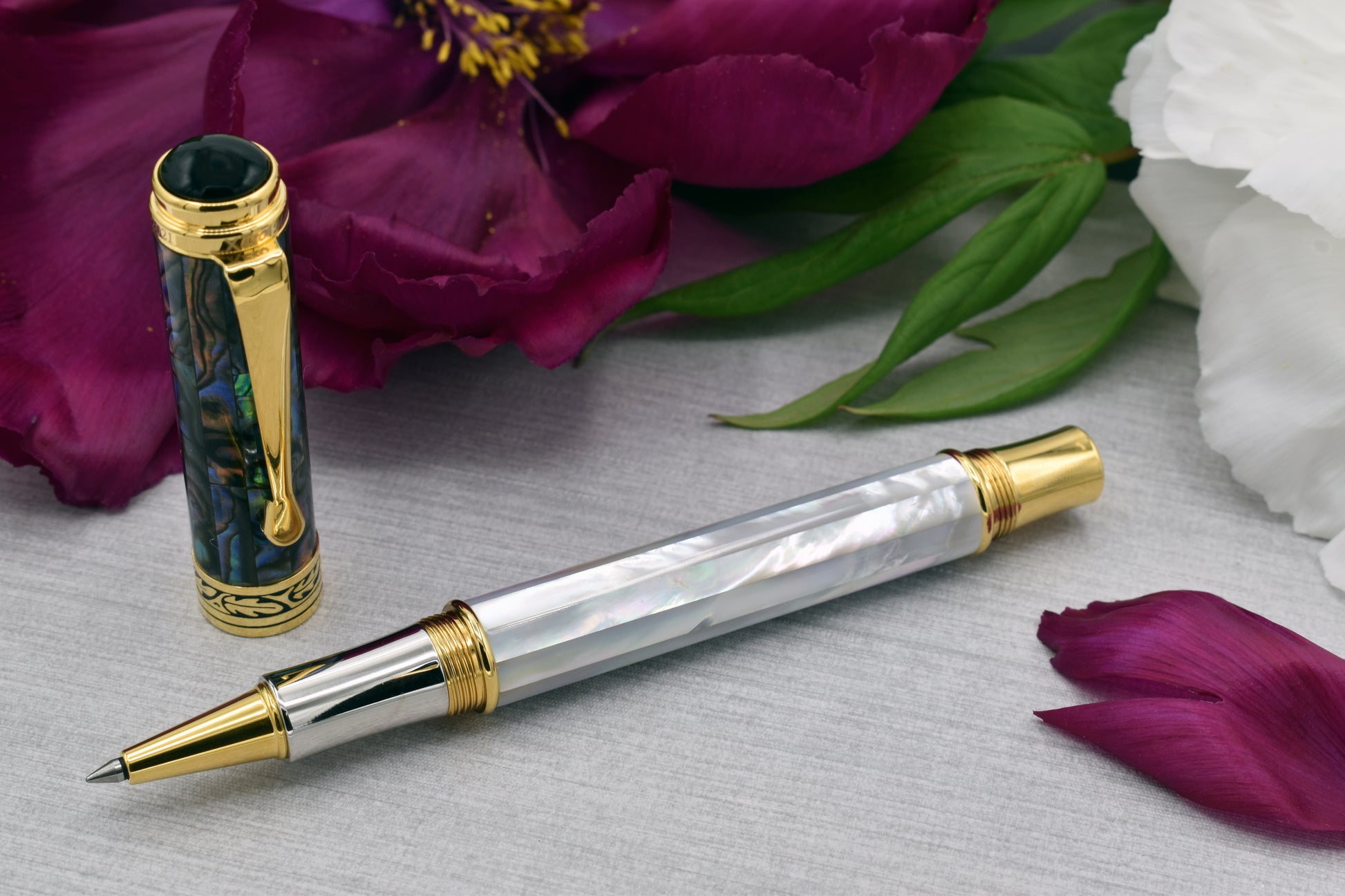 Maestro MOP Sea Shell R Rollerball pen with a peony flower