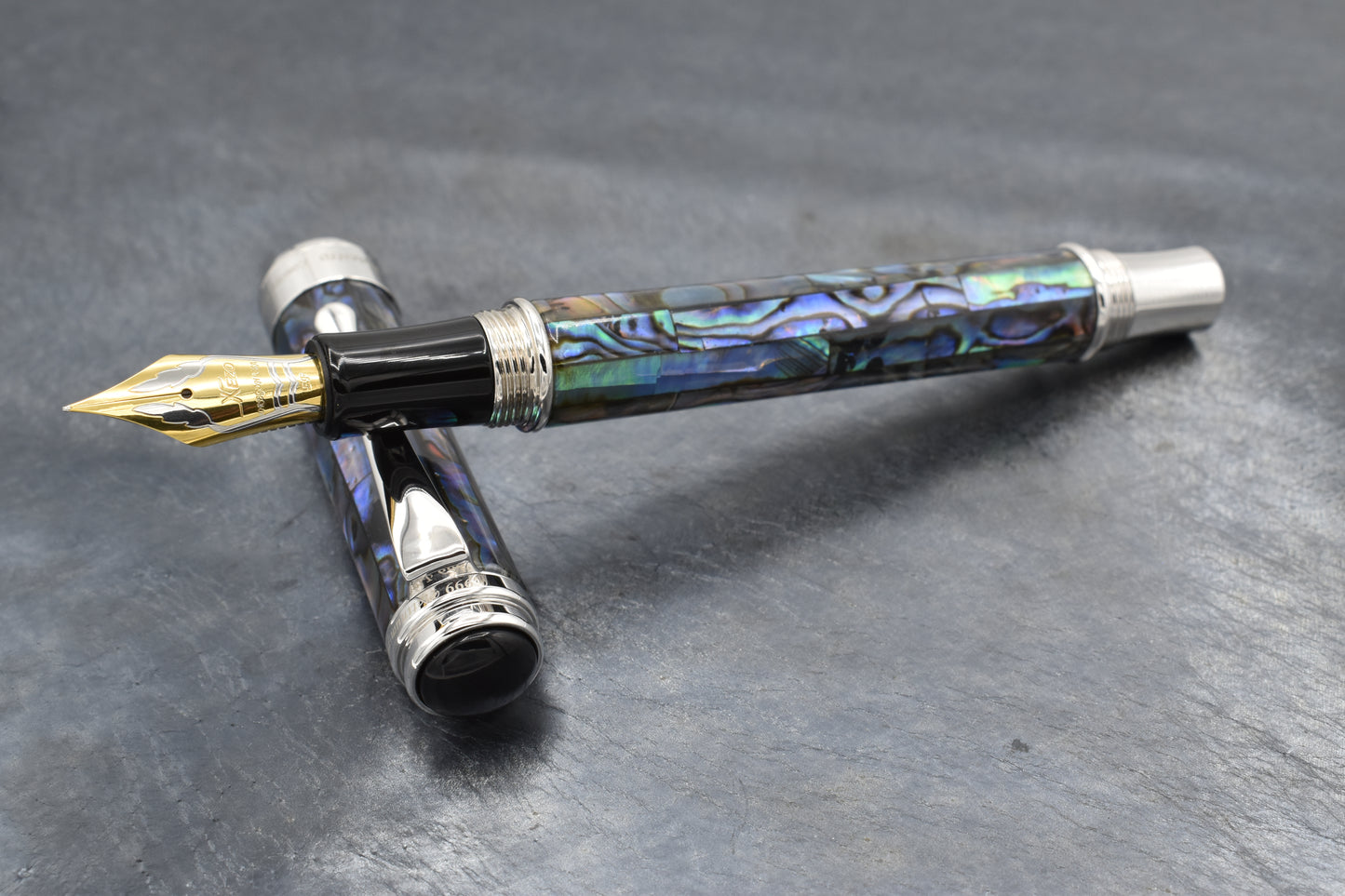 Maestro Sea Shell FP-EF Fountain pen on a dark background