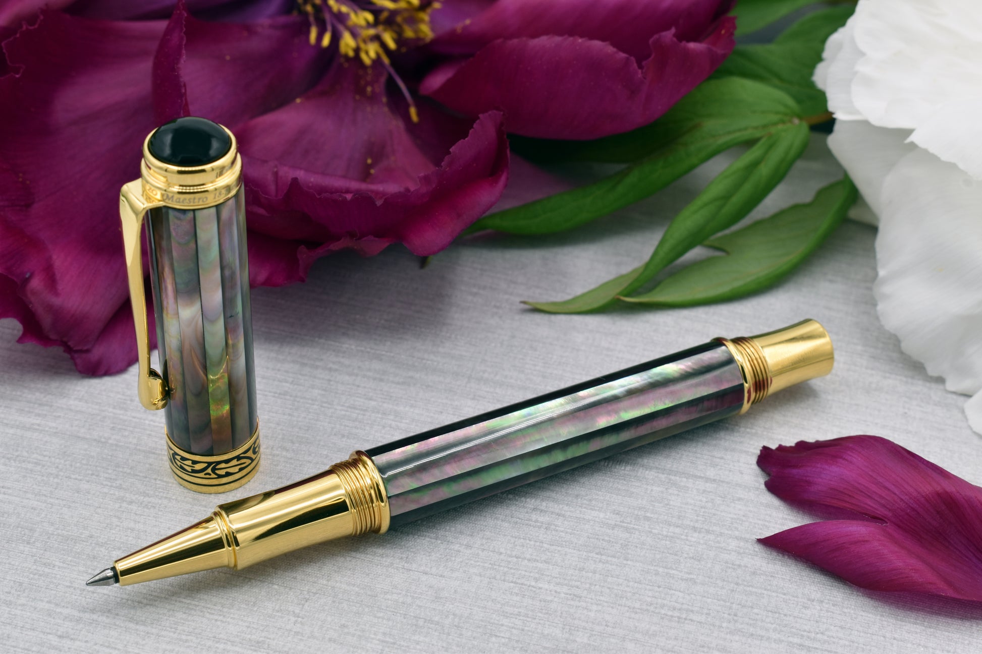 Maestro Tahitian Black MOP R Rollerball pen with a peony flower