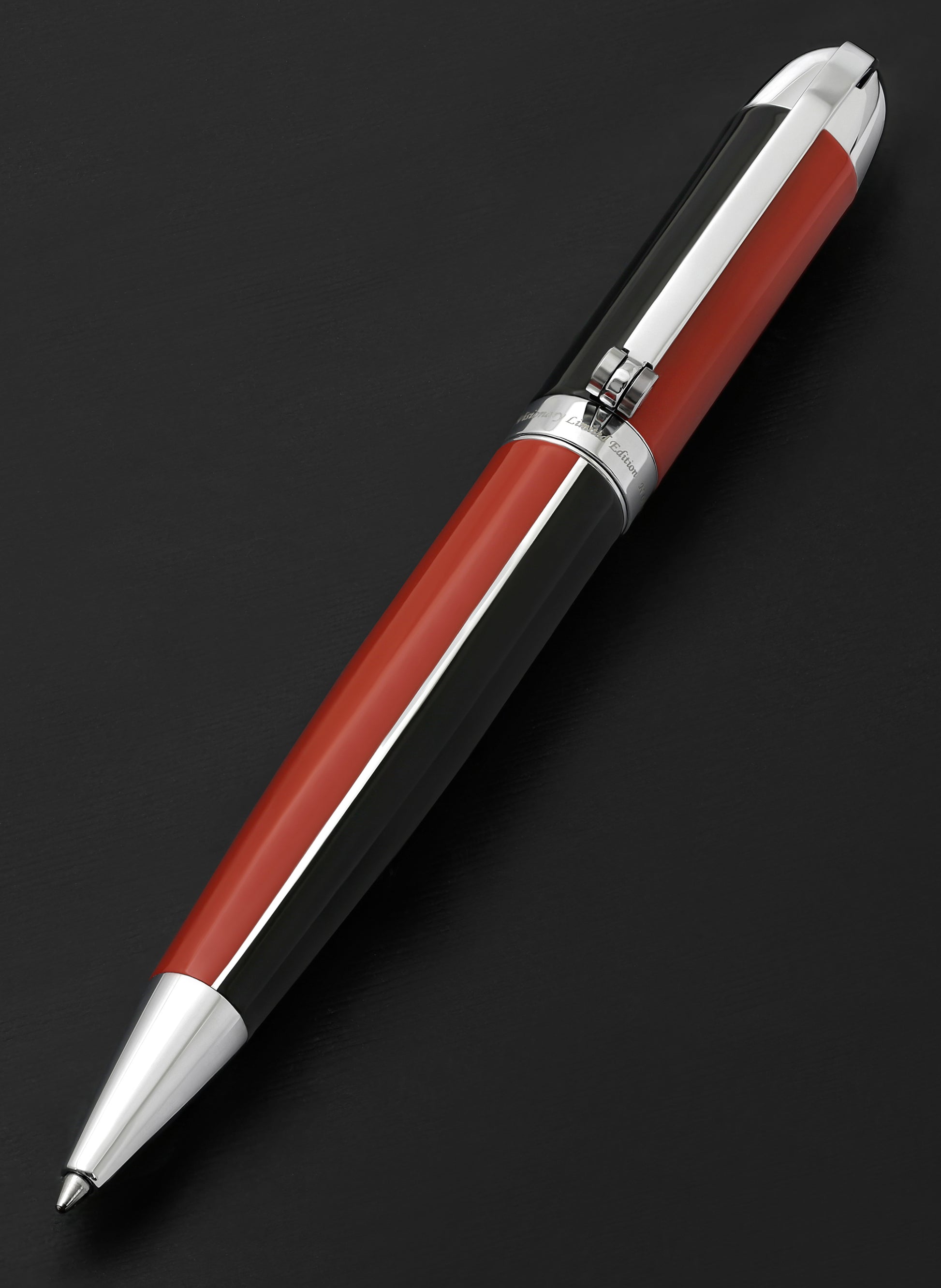 Xezo - Front view of the Visionary Red/Black B ballpoint pen in twisted-tip position