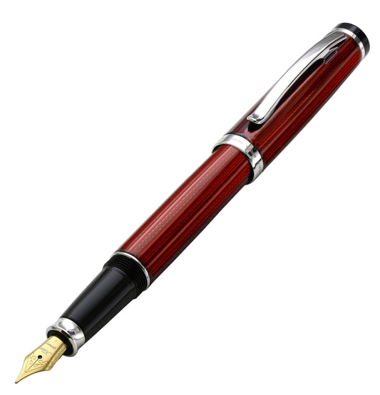 Xezo - Angled 3D view of the front of the Incognito Burgundy F-1 fountain pen