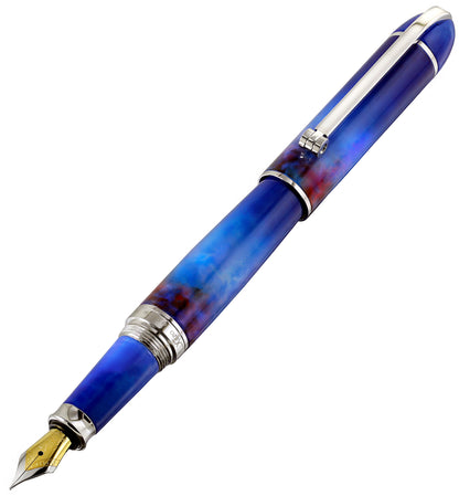 Xezo - Angled front view of the O Sole Mio F fountain pen