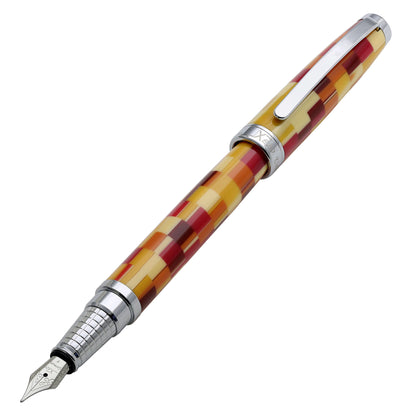 Xezo - Angled 3D view of the front of the Urbanite Red F fountain pen