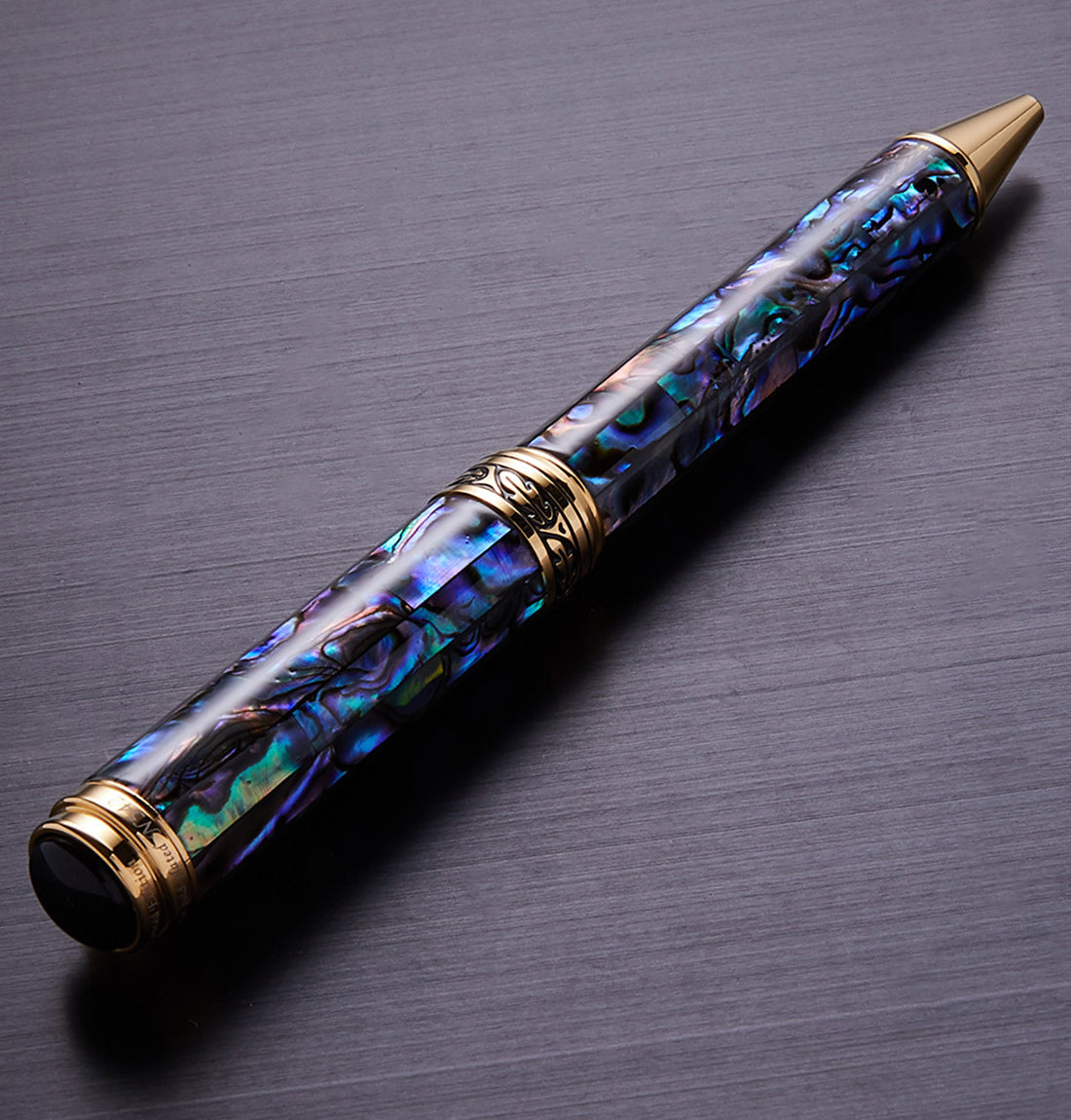 Xezo - Angled view of the back of the Maestro Sea Shell B ballpoint pen