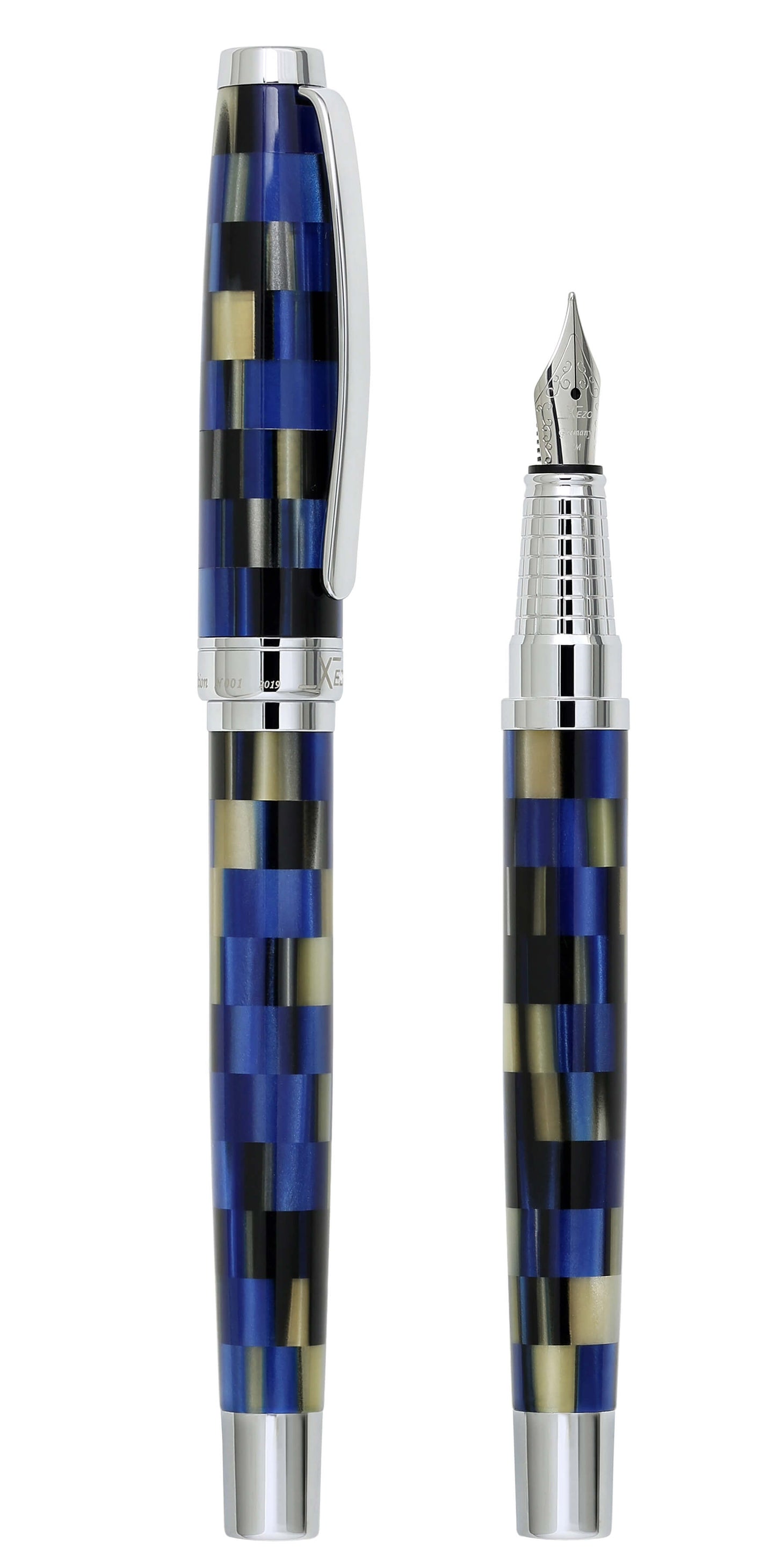 Xezo – Comparison between 3/4 view of capped and uncapped Urbanite Blue FM fountain pens