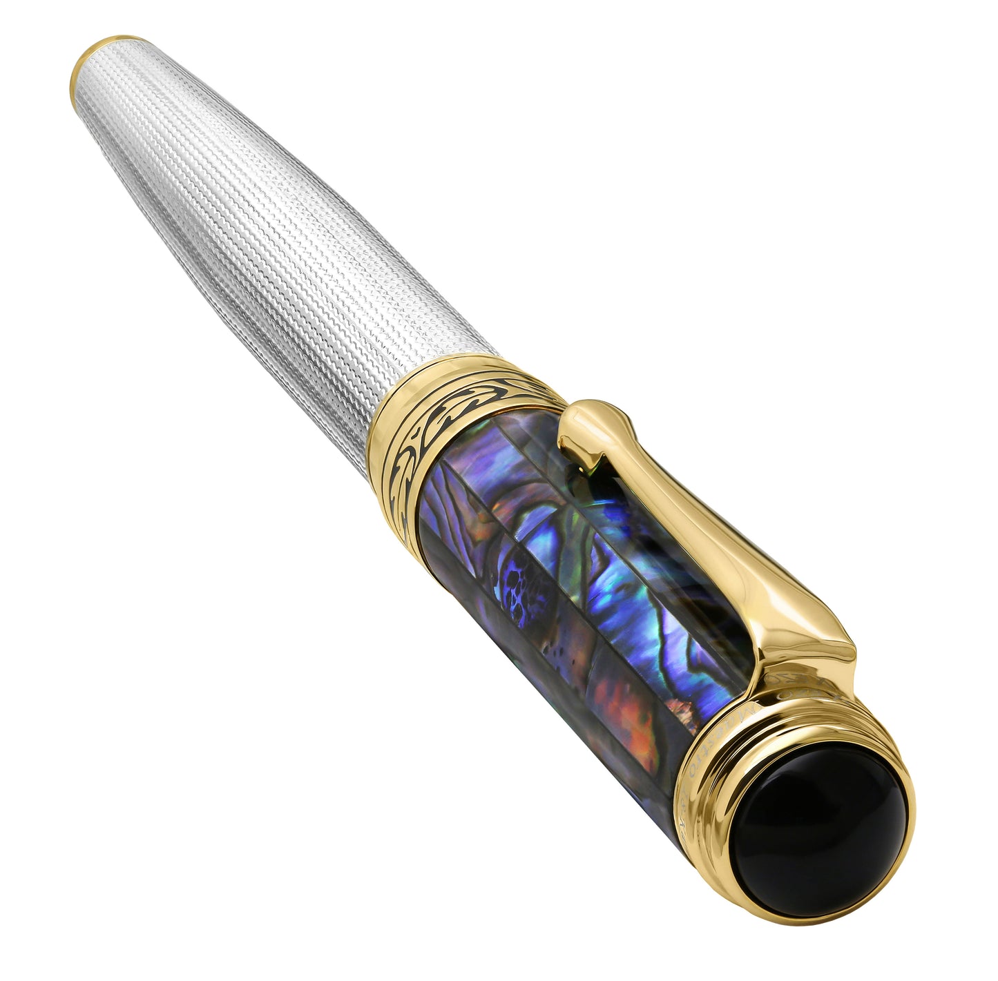 Xezo - Angled 3D view of the back of a capped Maestro 925 Sea Shell F fountain pen