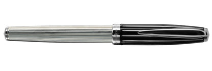 Xezo - Front view of the capped Incognito 925 Sterling Silver F fountain pen