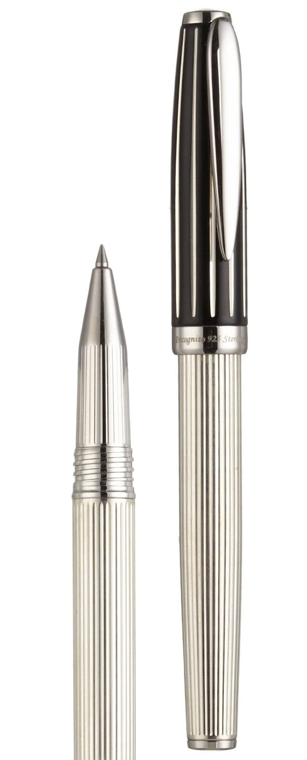 Xezo - Comparison between capped and uncapped Incognito 925 Sterling Silver R rollerball pens