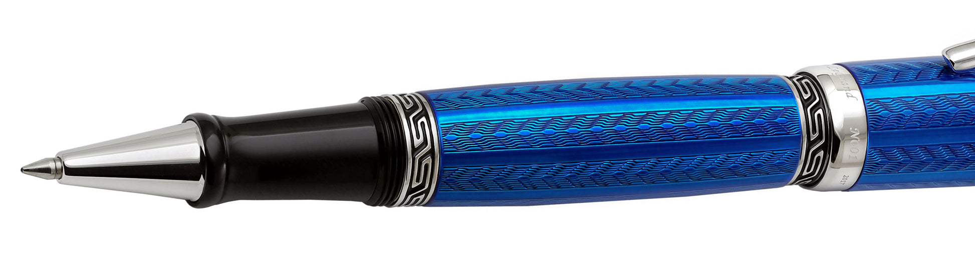 Xezo - Tip, patterned middle ring, and textured body of the Maestro LeGrand Tanzanite R rollerball pen