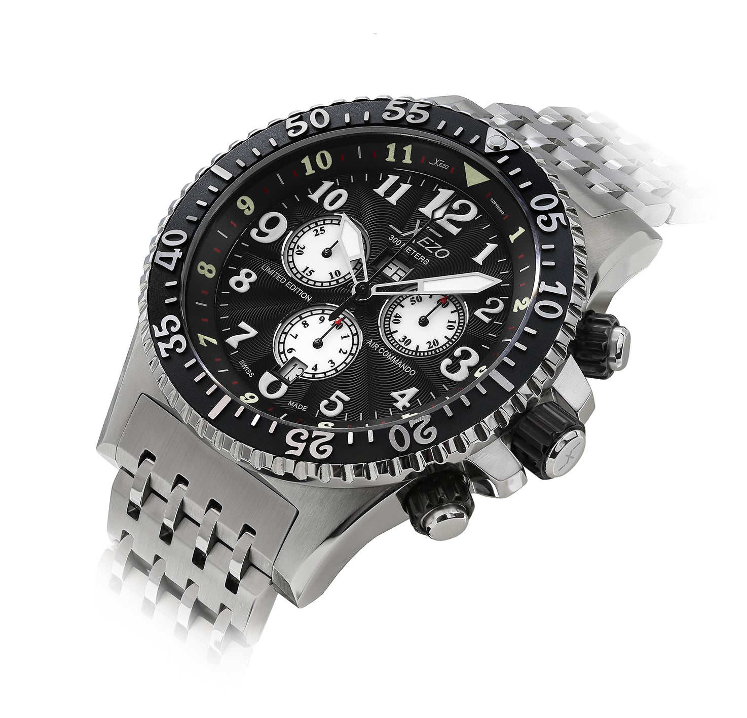 Xezo - Angled view of the front of the Air Commando D45-GS watch