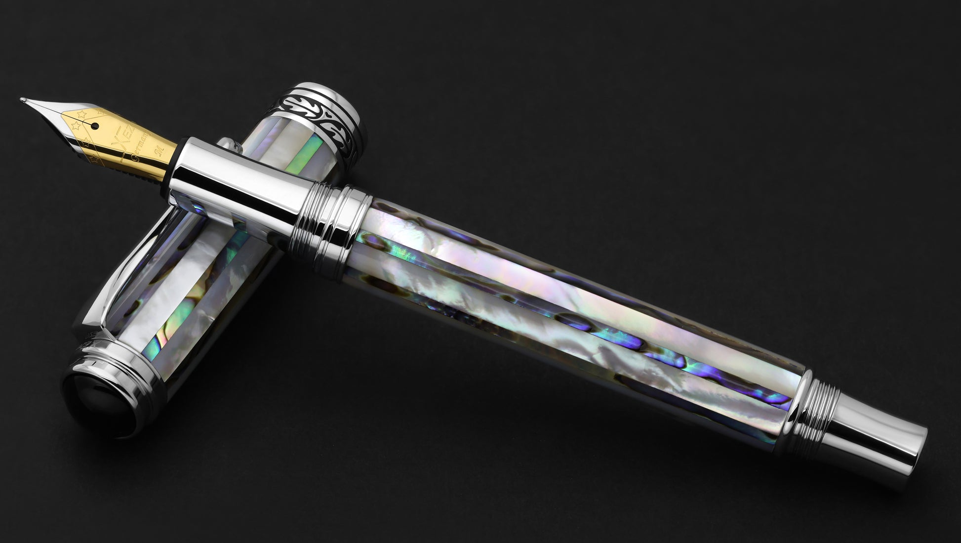 Close up of Maestro Jubilee MOP Abalone Fountain Pen Uncapped