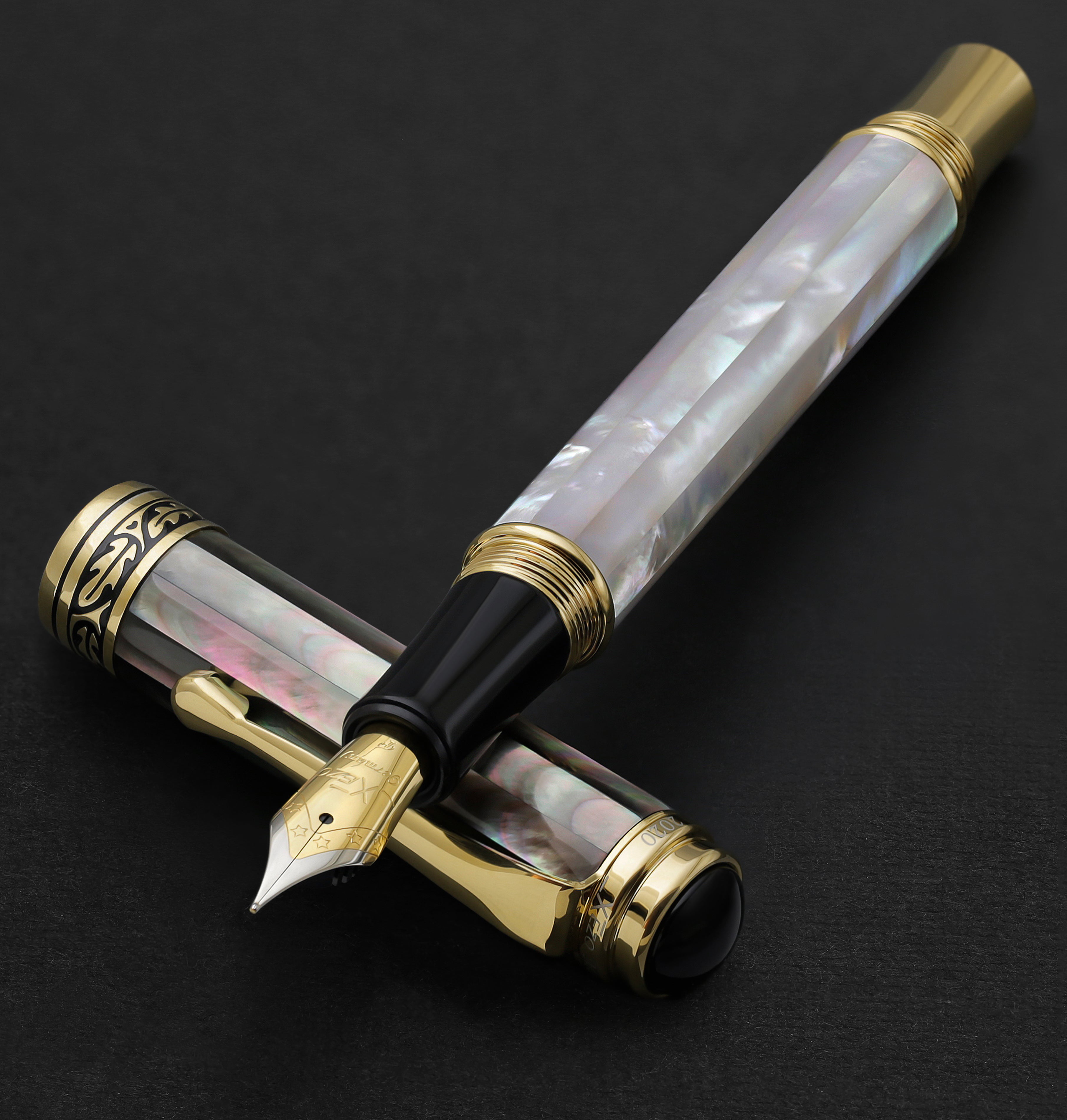Xezo Maestro MOP FG Maestro® White  Black Mother of Pearl Fountain Pen  (Fine Nib) 18K Gold Plated