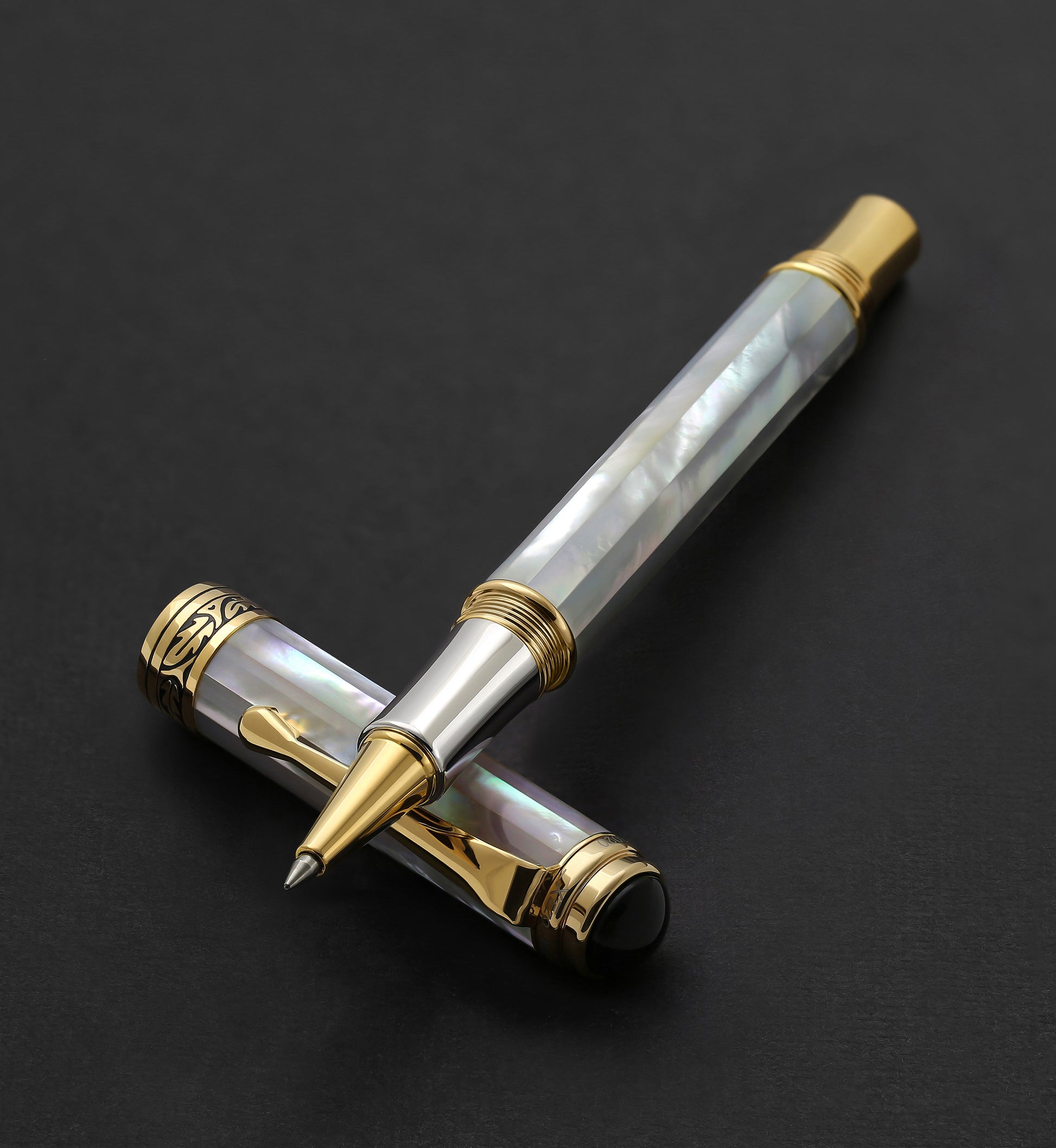 Meisterstück Gold-Coated Rollerball - Luxury Rollerball pens