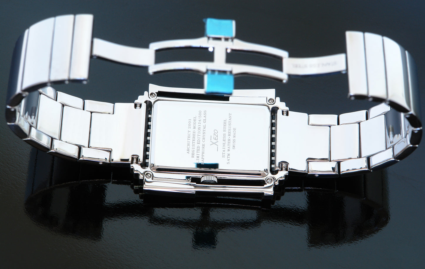 Xezo - Angled overview of the back of the Architect 2001B Tank watch with stainless steel bracelet and clasp