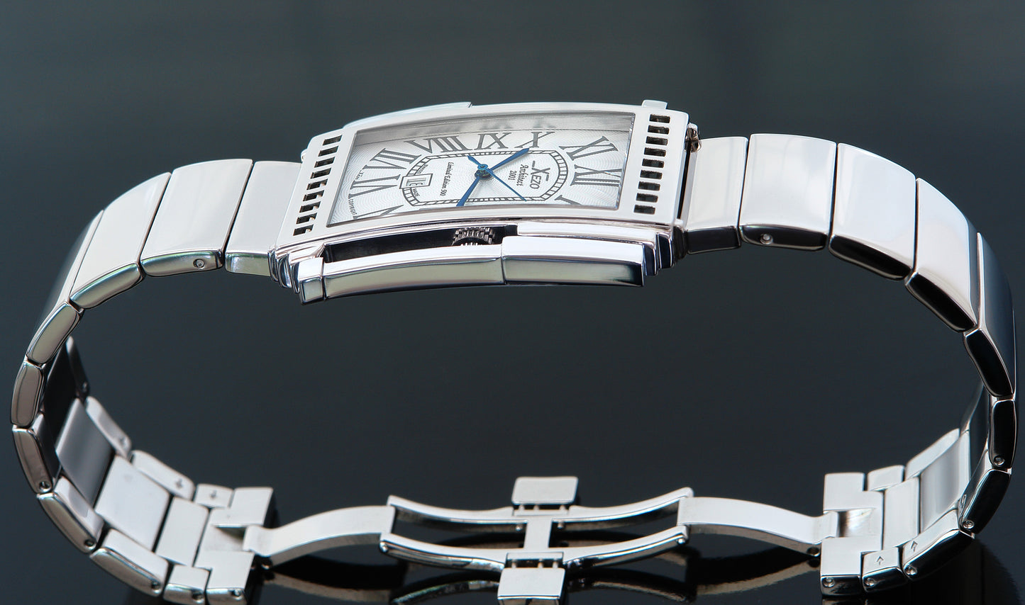 Xezo - Angled view of the side of the Architect 2001S watch with stainless steel bracelet and clasp