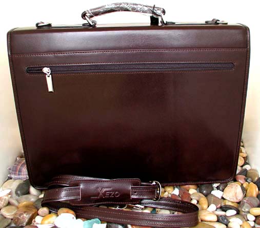 Xezo - Back view of the Brown Leather Briefcase with leather shoulder strap