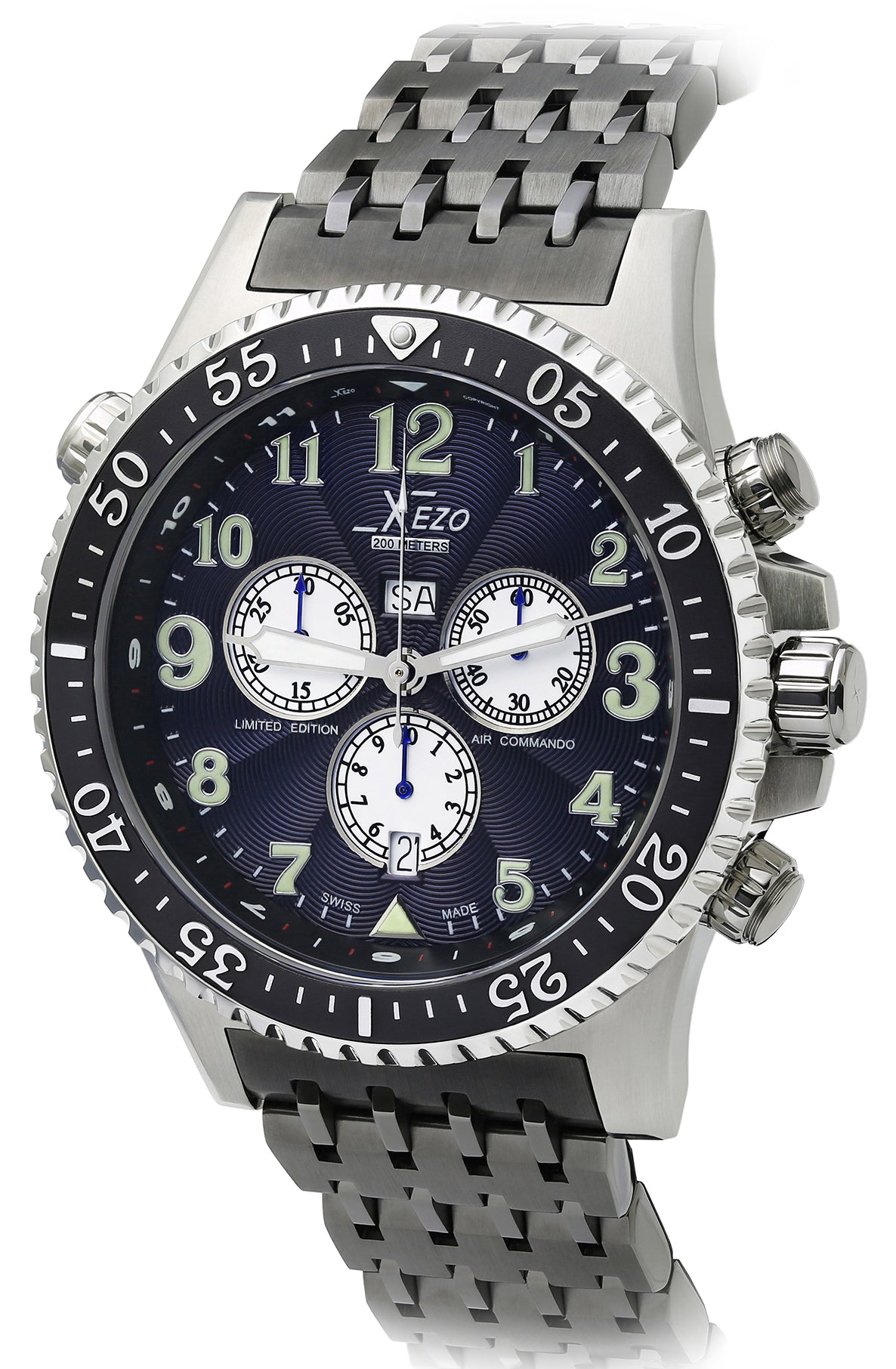 Xezo - Angled view of the front of the Air Commando D45-SR watch