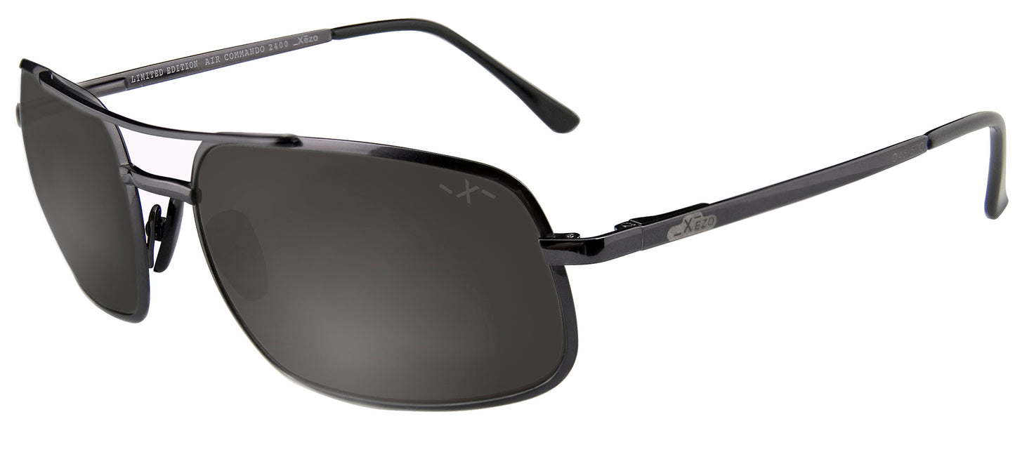 Xezo - Angled view of the front of a pair of Air Commando 2400 G sunglasses