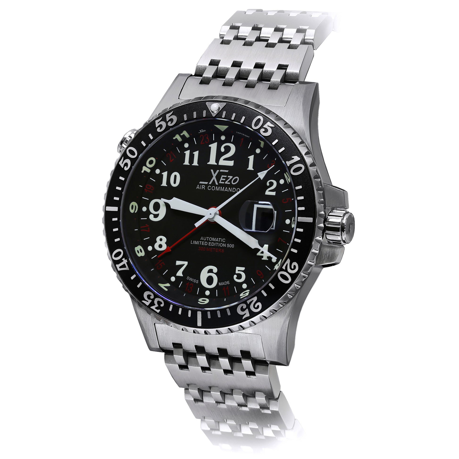 Xezo - Angled view of the front of the Air Commando D45-R watch
